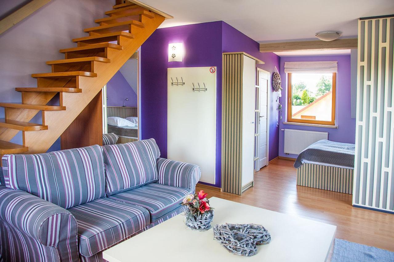 Sloneczny Port Bed & Breakfast Mikołajki Exterior foto
