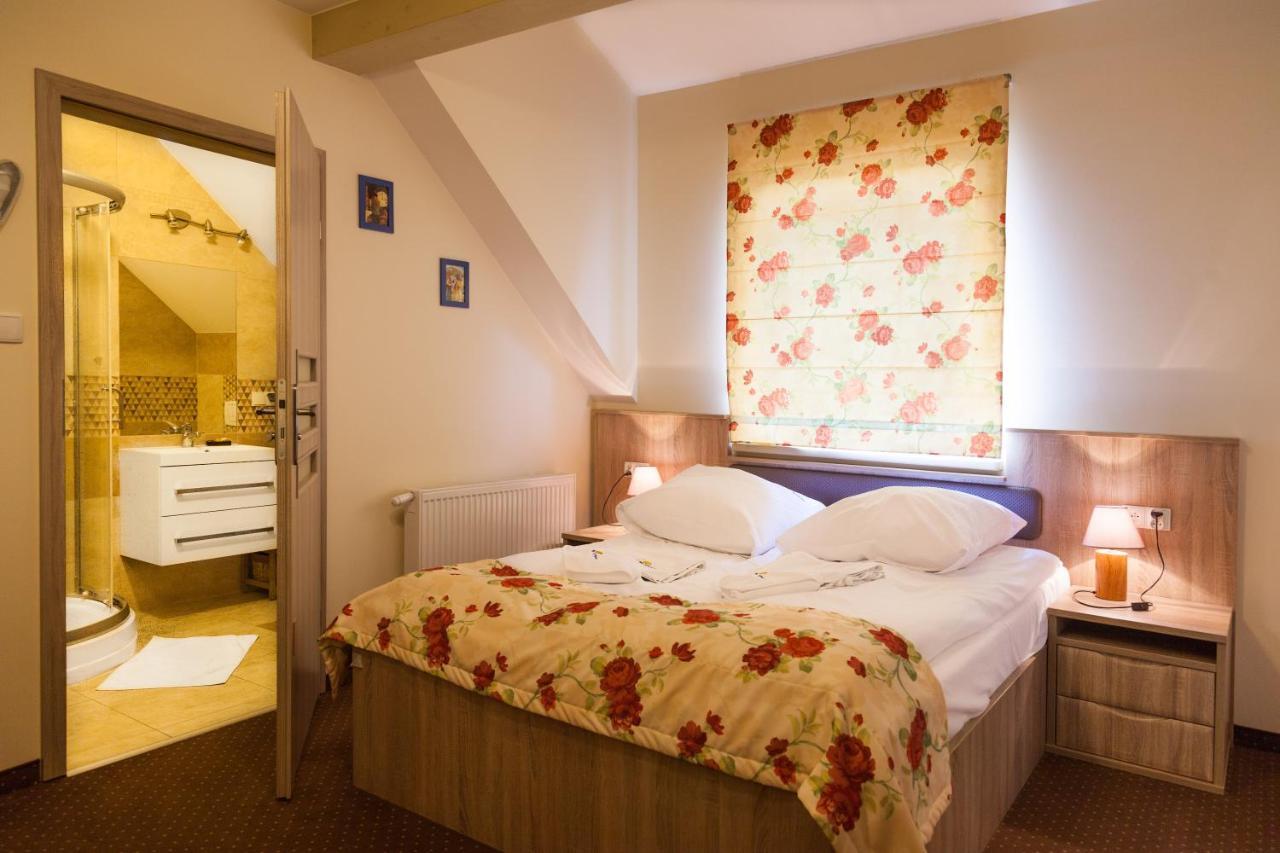Sloneczny Port Bed & Breakfast Mikołajki Exterior foto